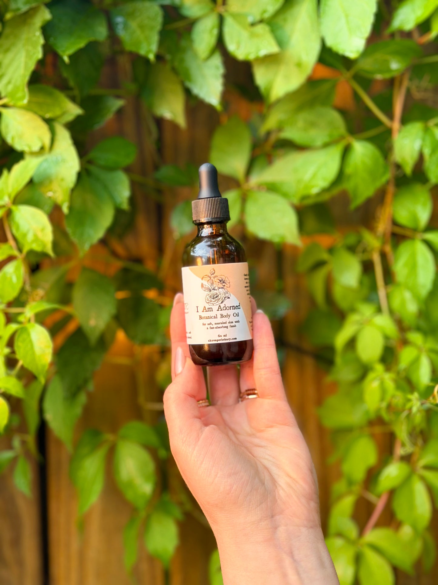 Body Oil: I Am Adorned