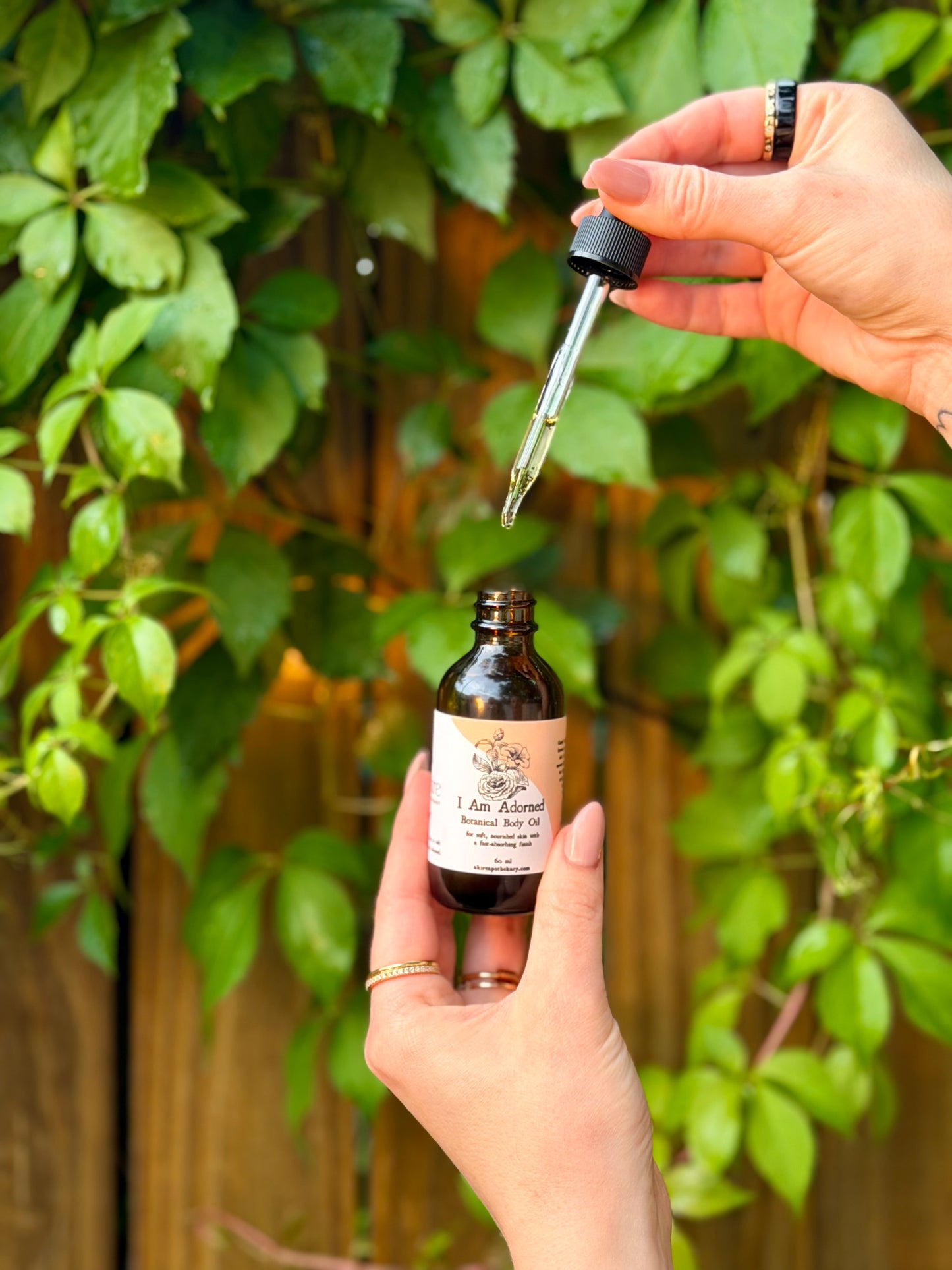 Body Oil: I Am Adorned