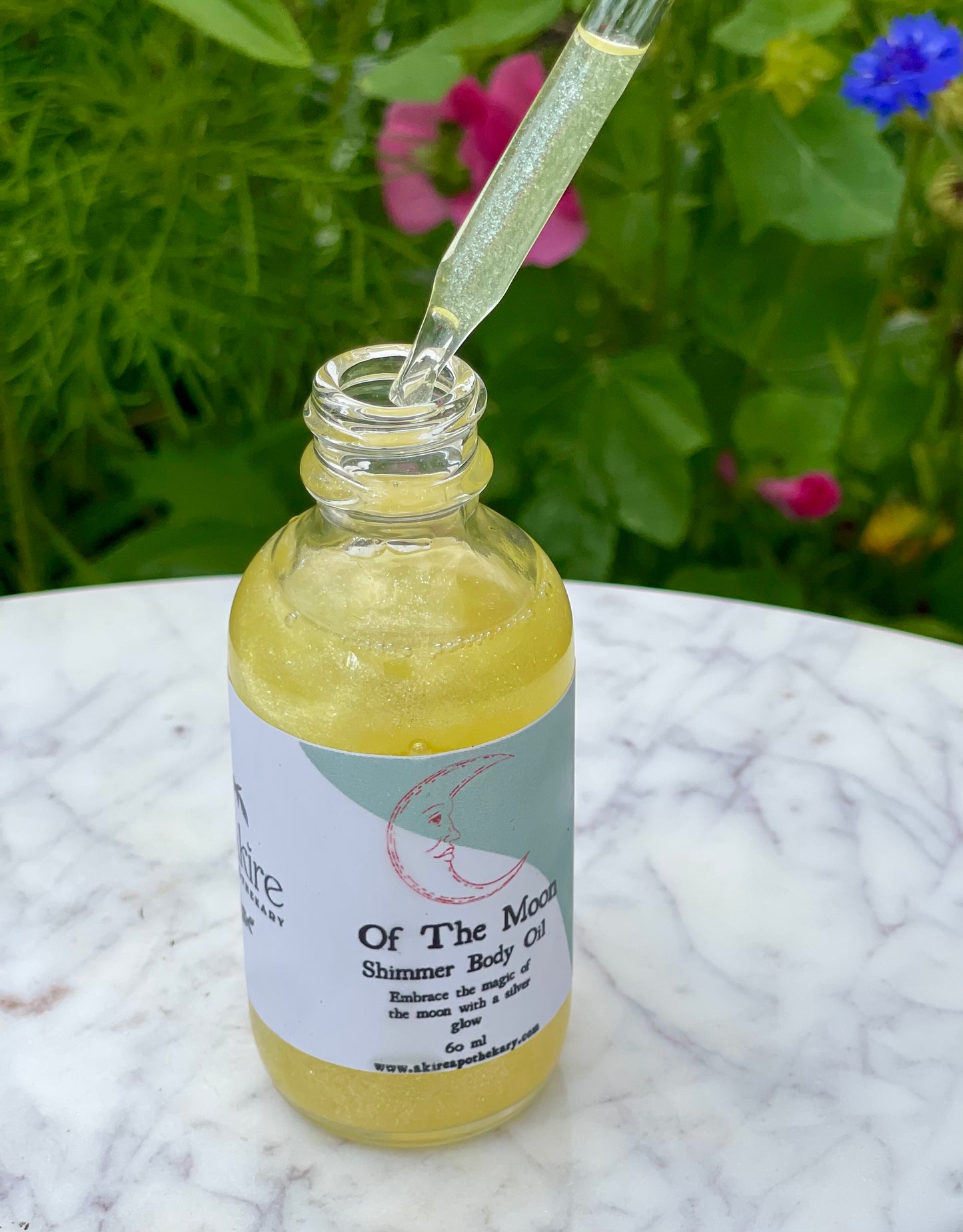 Shimmer Body Oil: Of The Moon